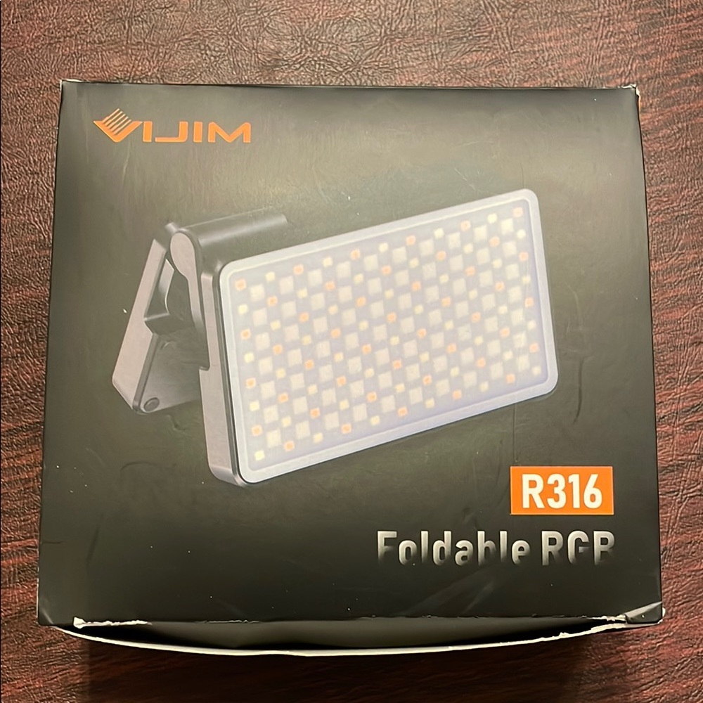 Vijim R316 Foldable RGB Light - Black